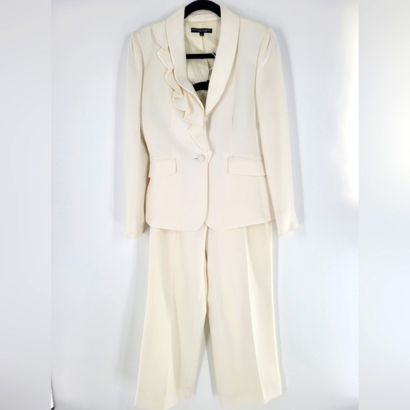 Isabella De Marco Women's Suit Set Cream Blazer Size 6 - Picture 1 of 7